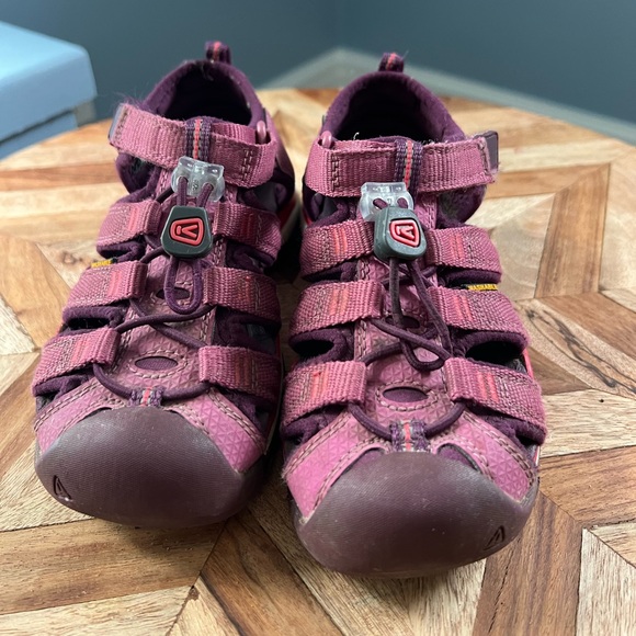 Keen Newport H2 Sandals Pink Size 11 - Picture 3 of 5